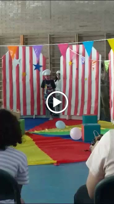 Casal de la Gent Gran Navas — Videos