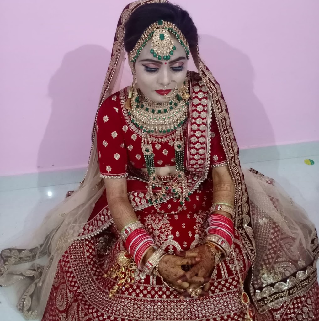 Pooja Harbal Beauty Parlour And Gift Shop