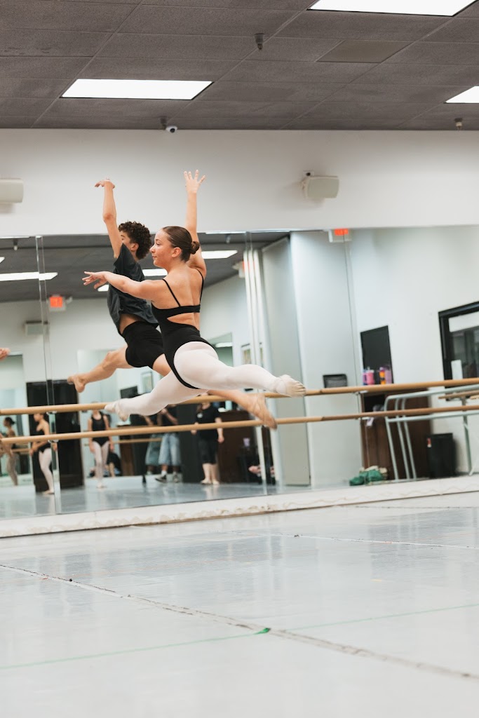  Leighton Dance Project