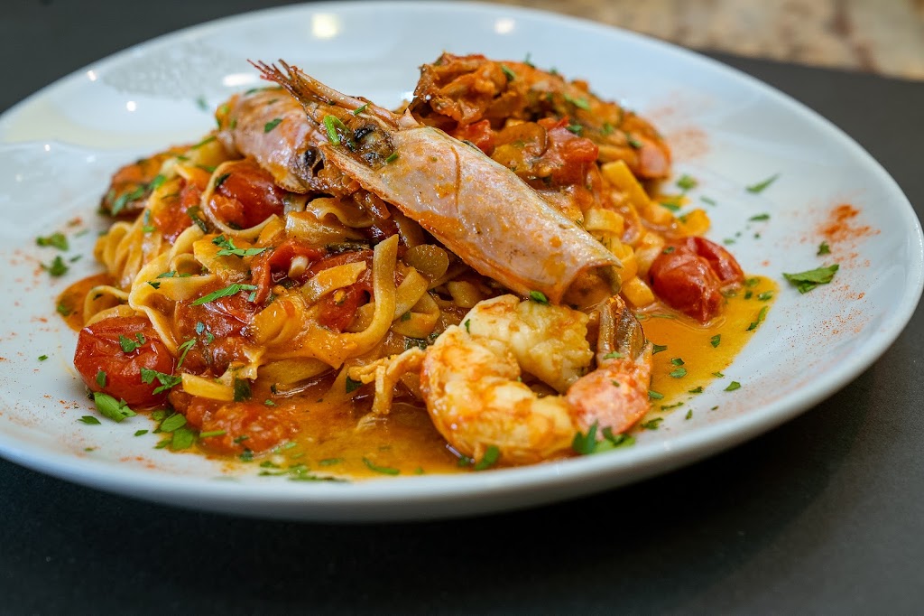 La pappardella Estepona — Comida y bebida