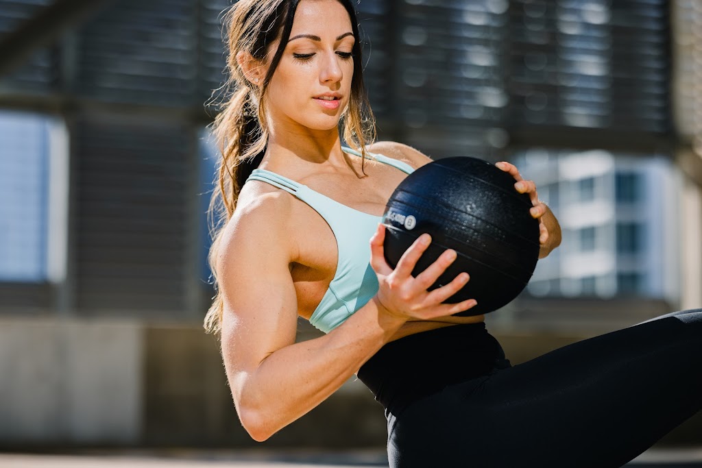  Kelly Raquel Fitness & Nutrition