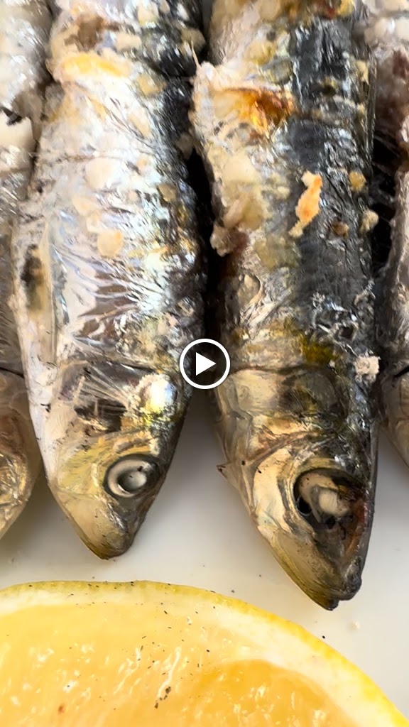 Chringuito Restaurante La Buena Vida — Videos