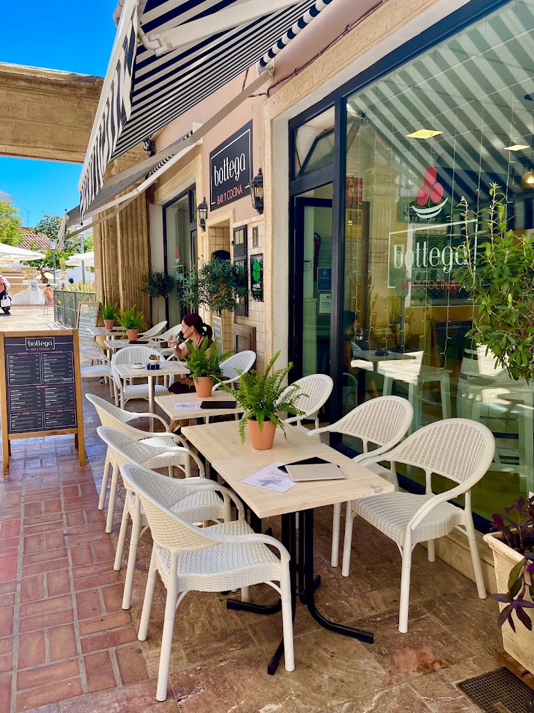 Bottega Bar y Cocina