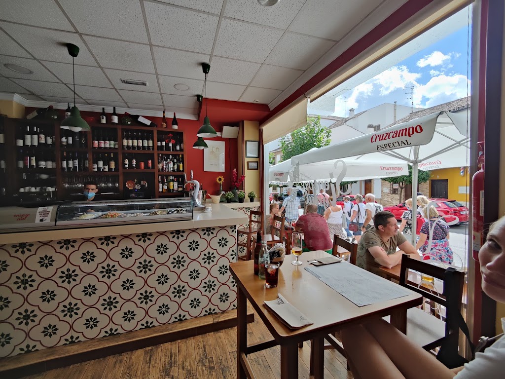 Bar Siempre Igual Ronda — Ambiente