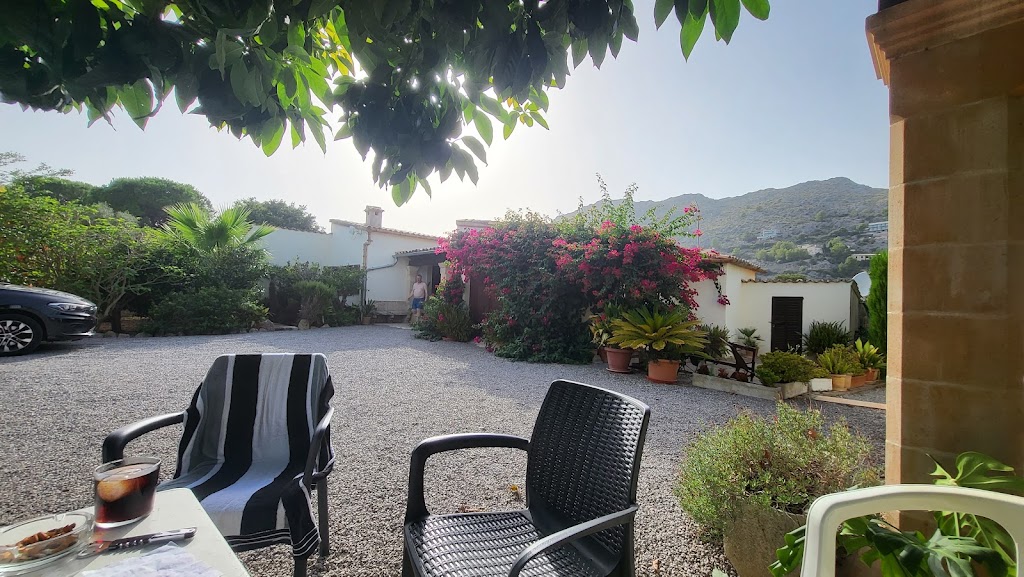 Villa rosa, Cami de cuxach, Poll