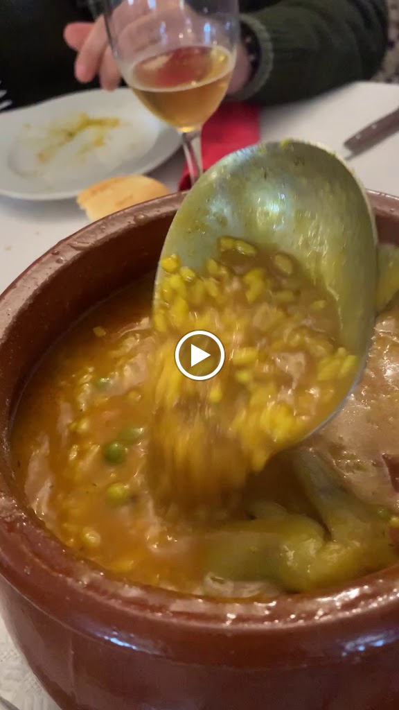 Bar Los Morenos — Videos