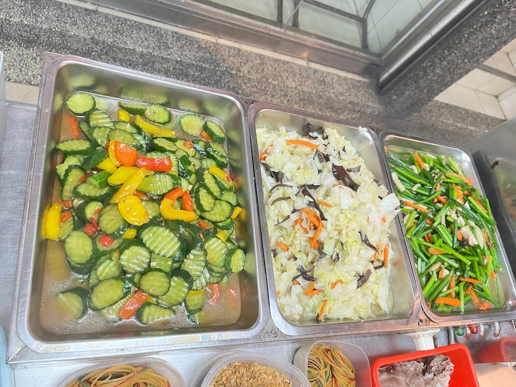 宥來米粉湯桃園區戶政店 的照片