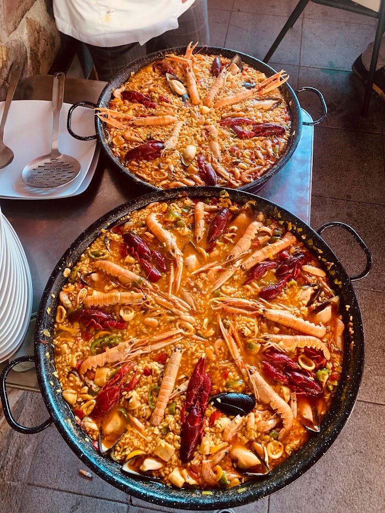 Bar Ricardo — Comida y bebida