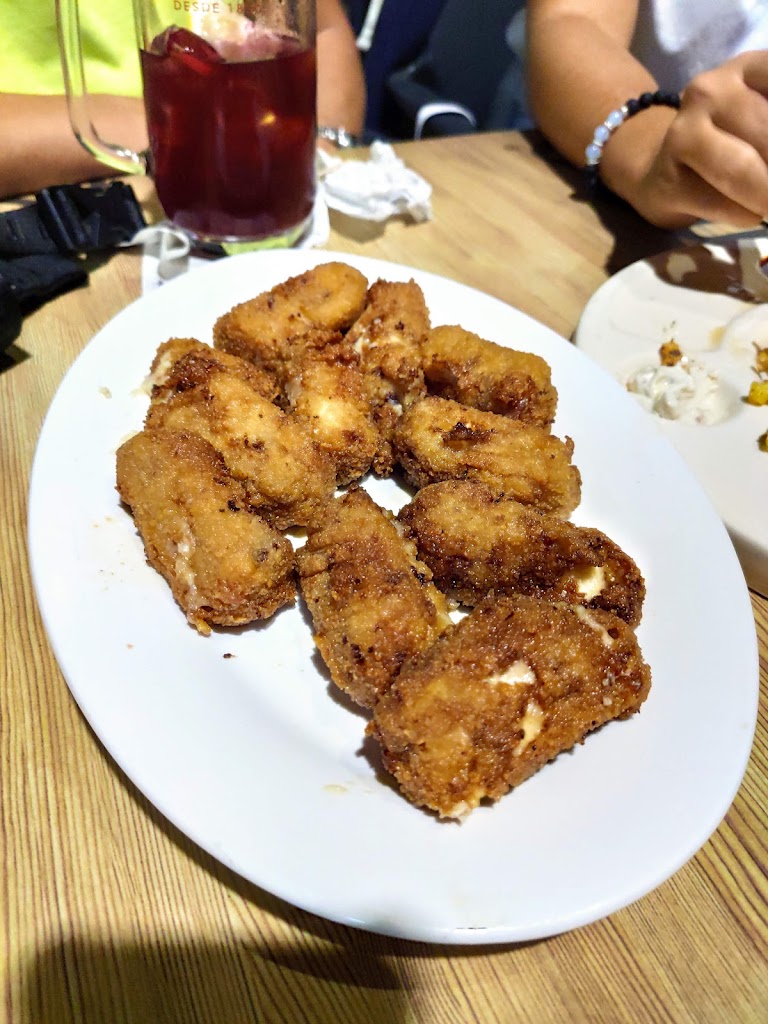 Bar Nostrum Cafe — Comida y bebida