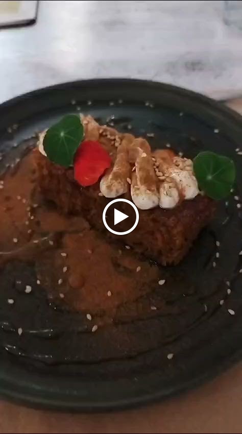 Primera Planta Green Kitchen — Videos