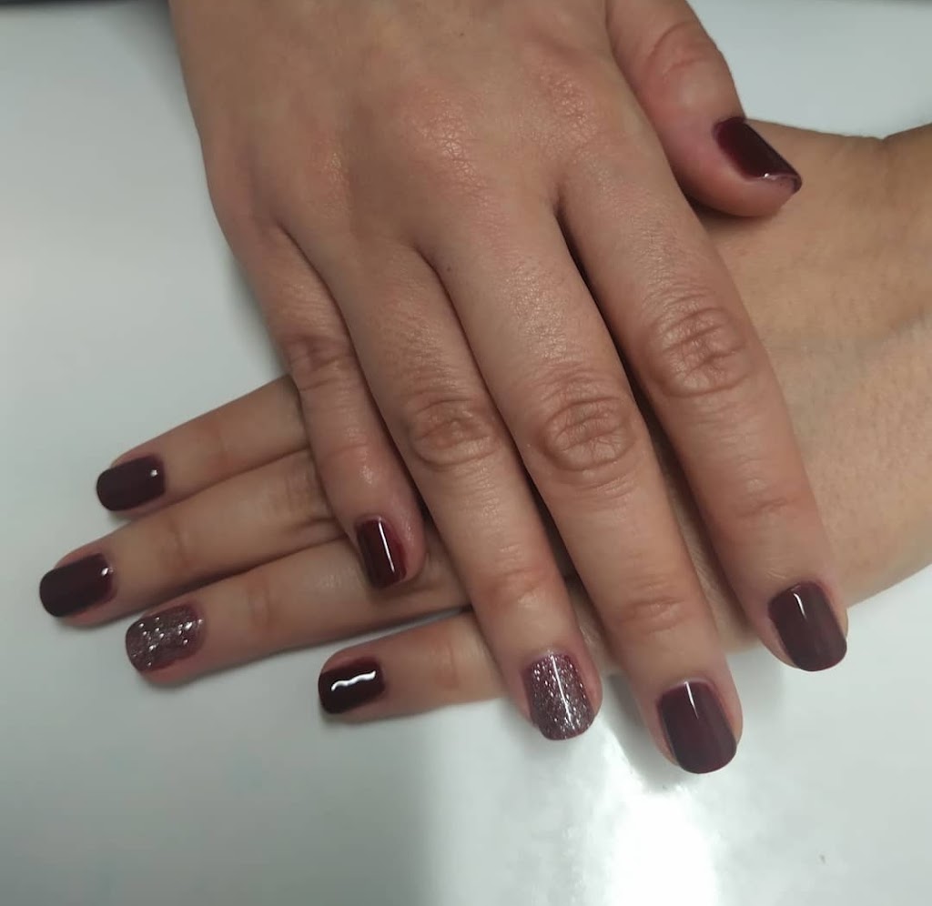 Beatriz Martinez Ibarra — Manicura