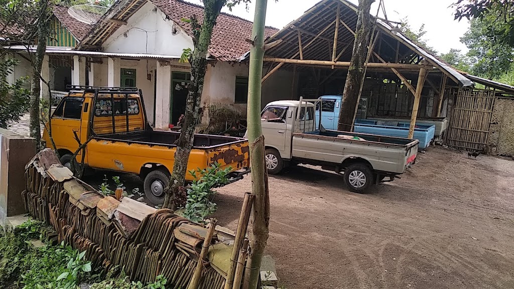 Bengkel SBM (Segitiga Berlian Motor)/basecamp JCL(Jember colt t120 Lovers)