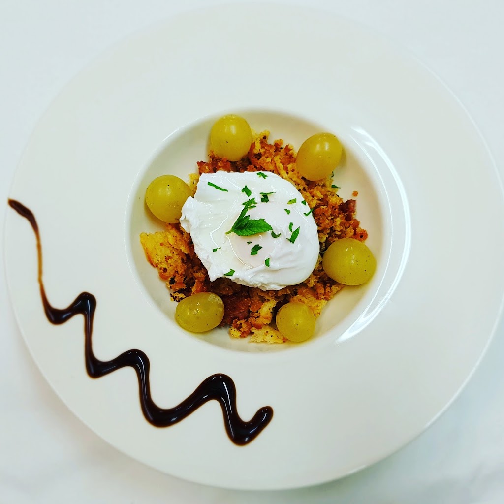 Restaurante Bar Pirineos — Comida y bebida