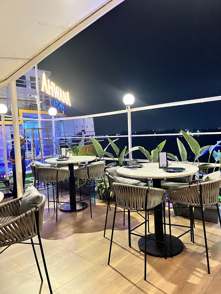 Ahwana Kitchen Best Floating Restaurant In Rajamahendravaram