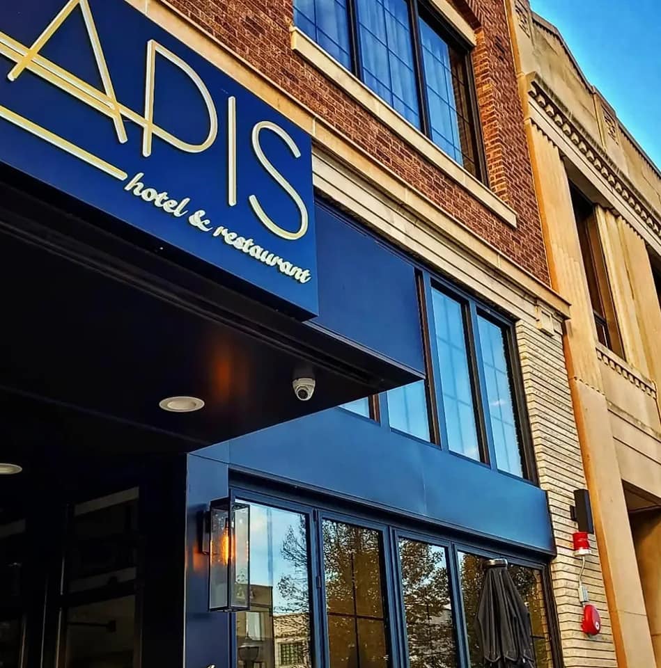  The Apis Hotel & Restaurant