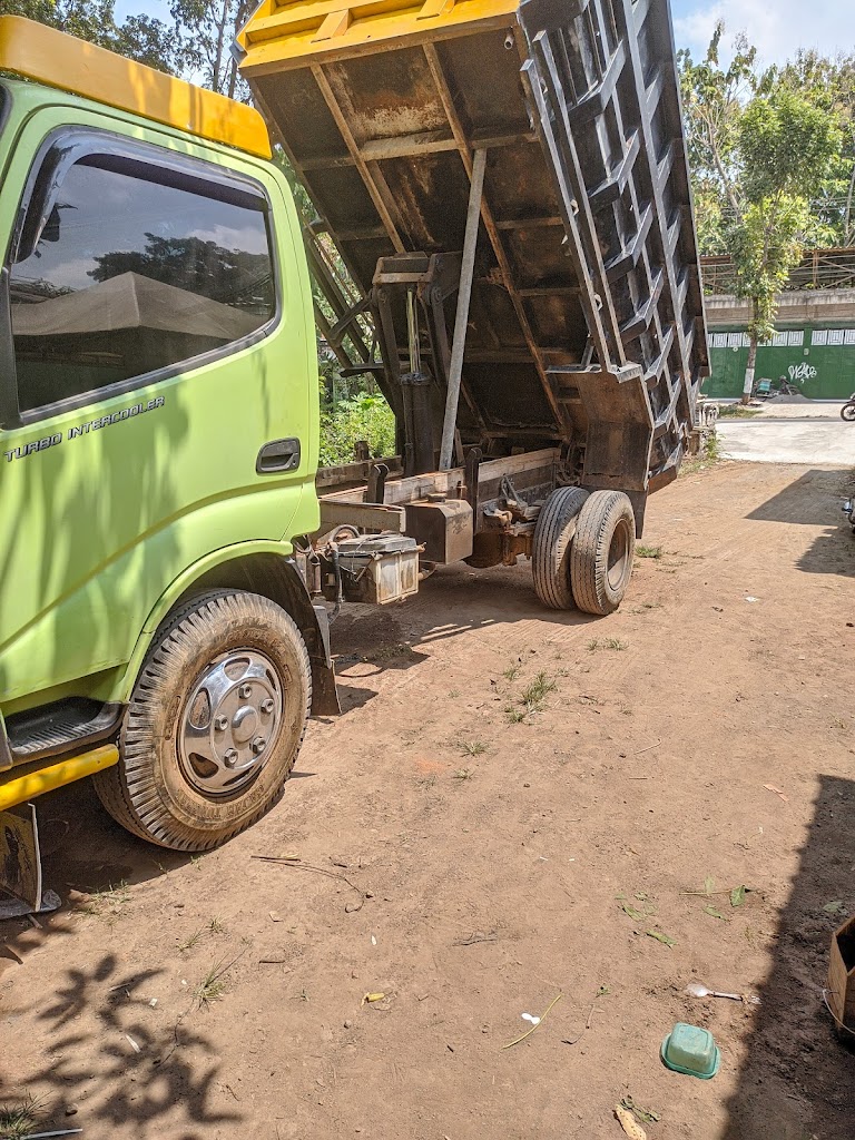 bengkel mobil pak anwar