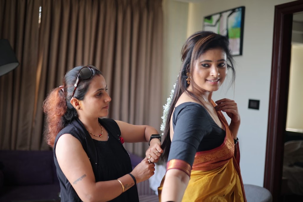 Facelook Makeup Studio Salon Academy