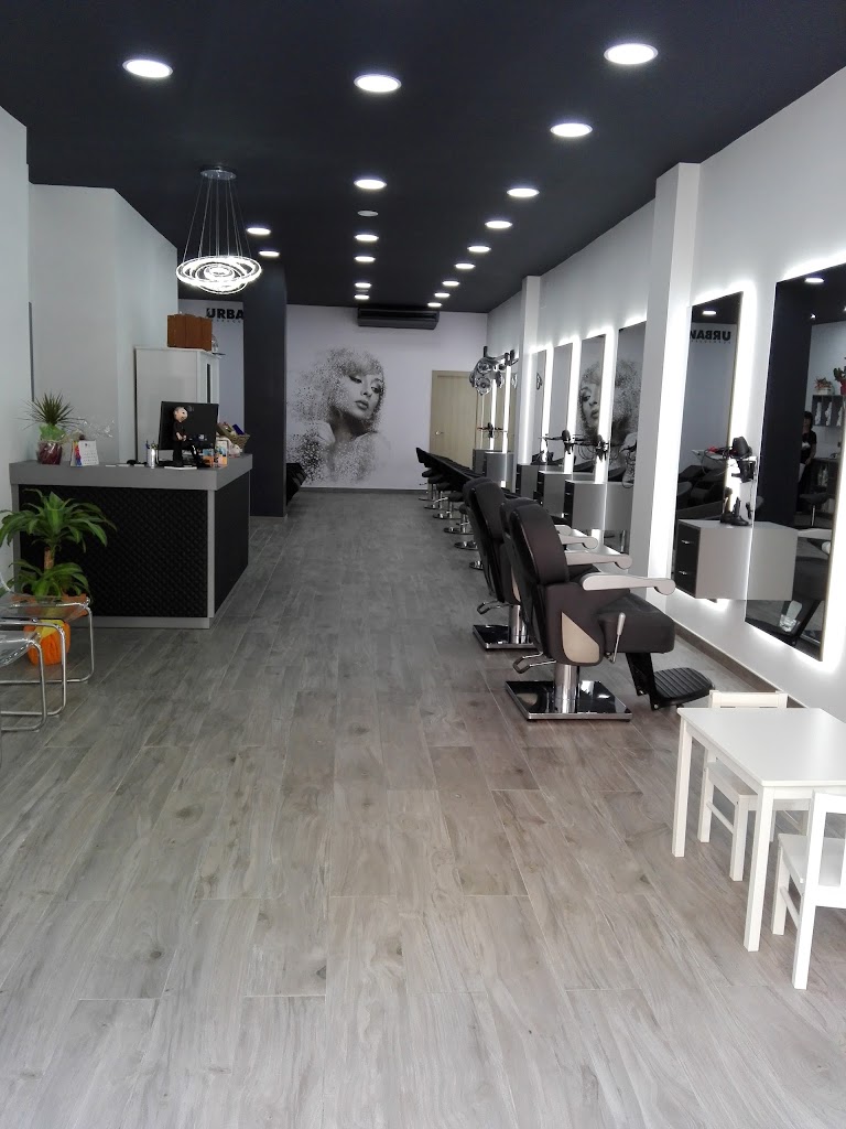 Urban Perruquers — Interior