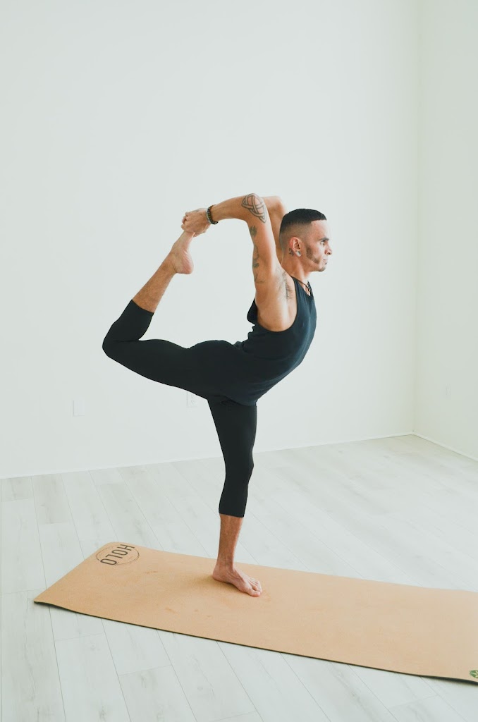  The Holō Collective