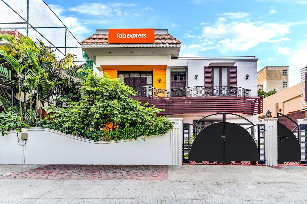 Fabexpress Nestlay Rooms Hotel In Mogappair Chennai
