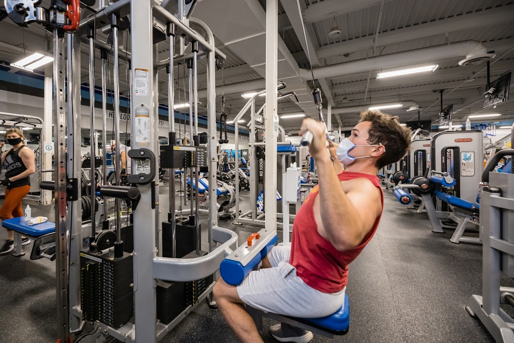  Crunch Fitness - Stanhope