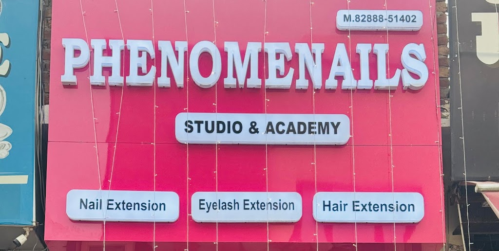 Phenomenails Studio Academy