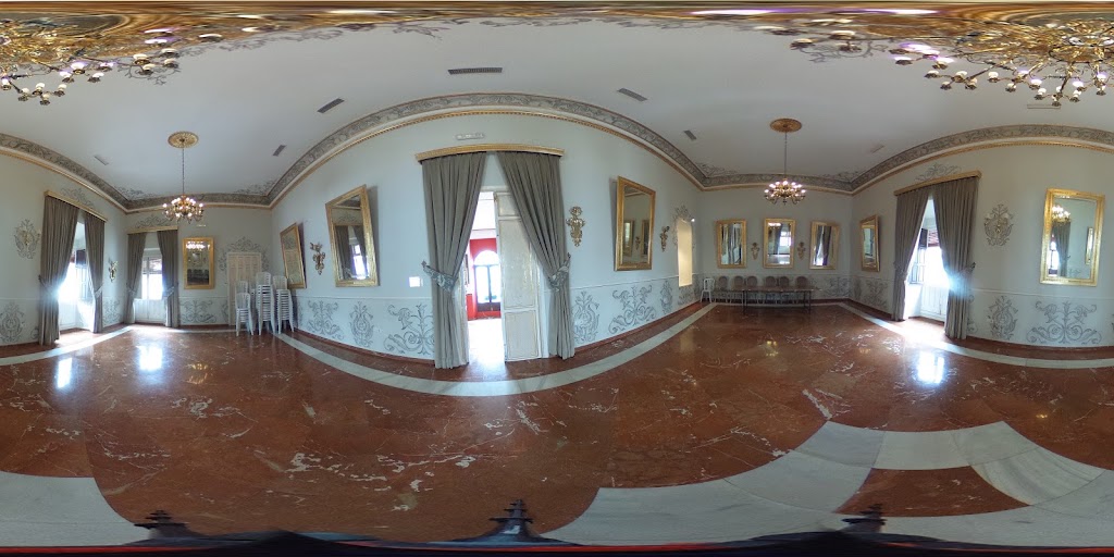 CIRCULO DE LA AMISTAD DE CABRA — Street View y 360deg
