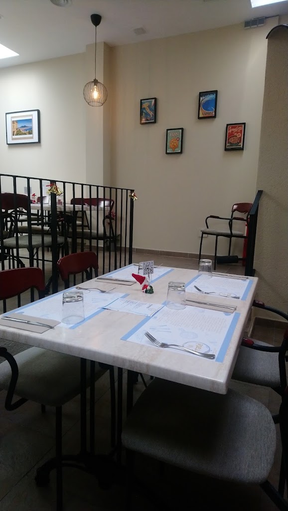 Frate RistoPizzeria — Ambiente