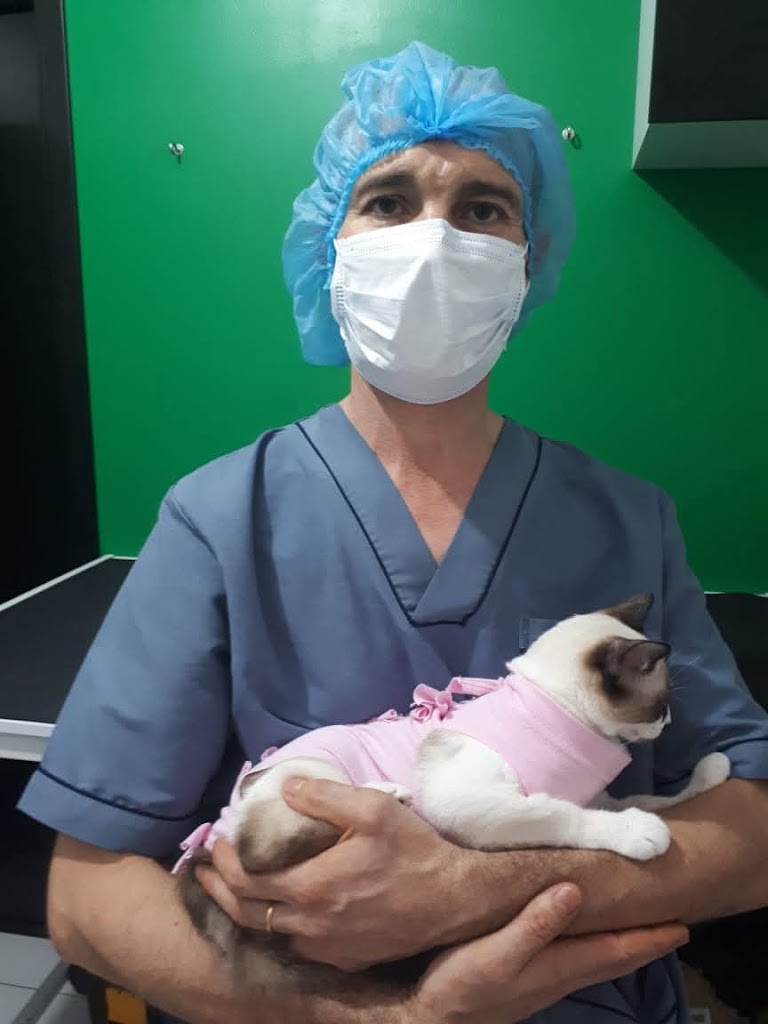 VILLA ANIMAL Asistencia Veterinaria — Del propietario