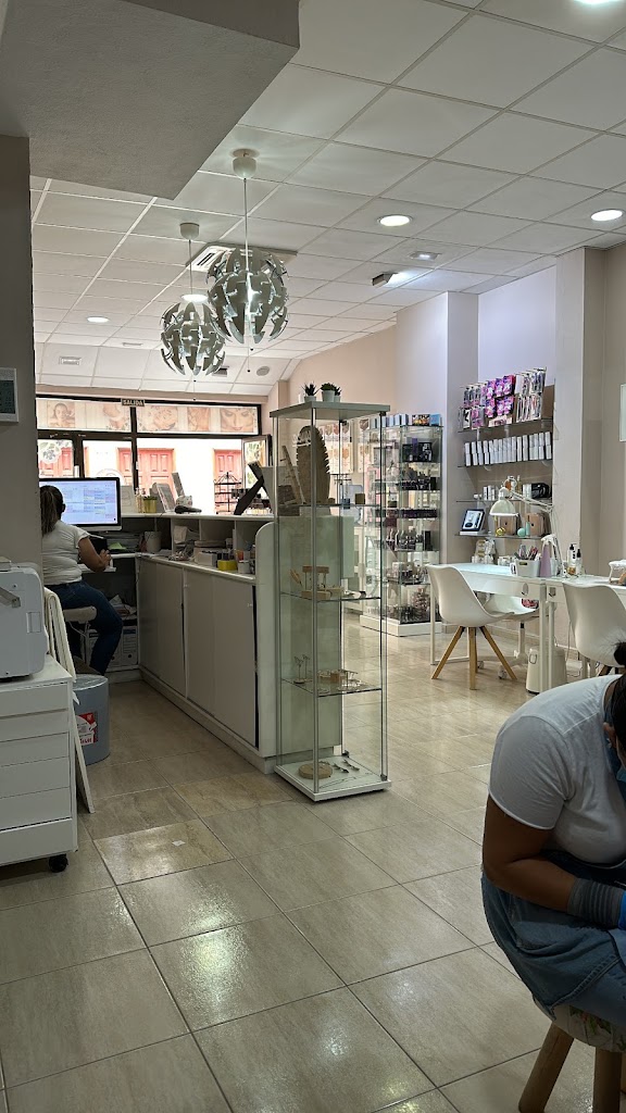 Bea Rodriguez. Centro de estetica, unas y formacion. — Interior