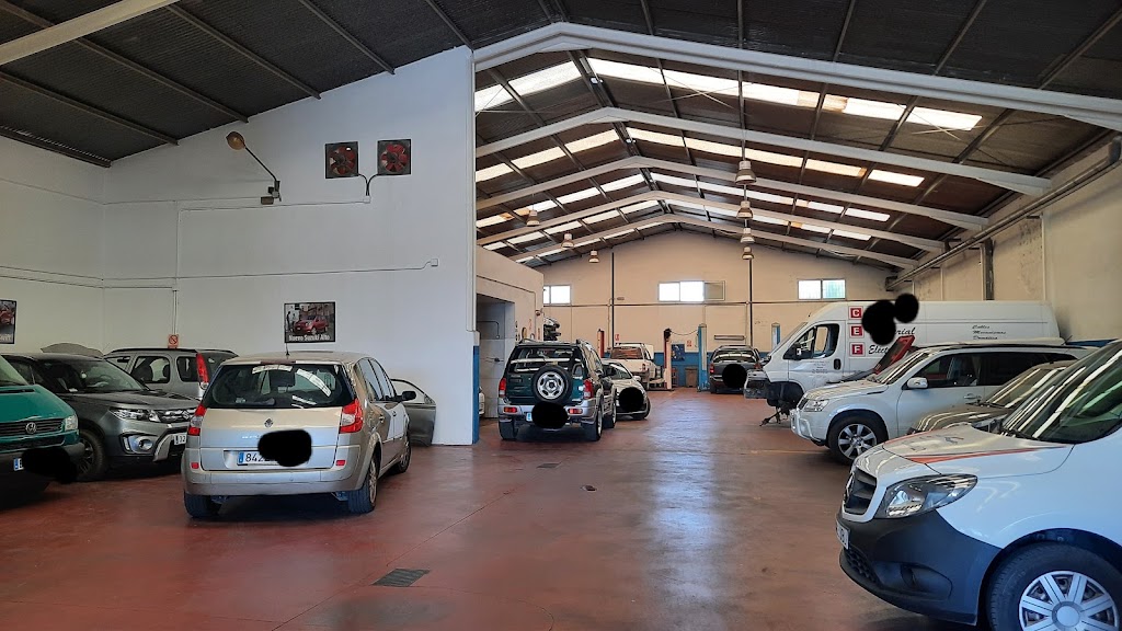 Suzuki Velez-Malaga SANATORIO 4X4 — Interior