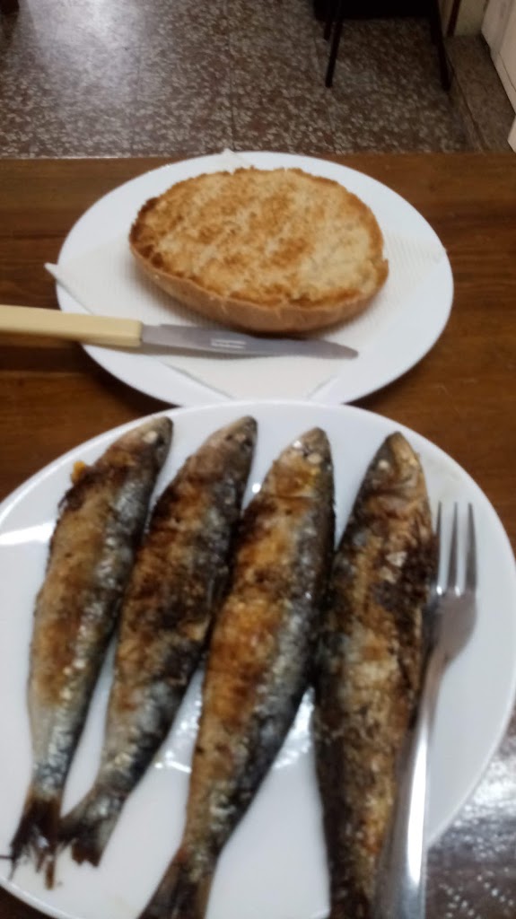 Cafe Bar Marquez — Comida y bebida