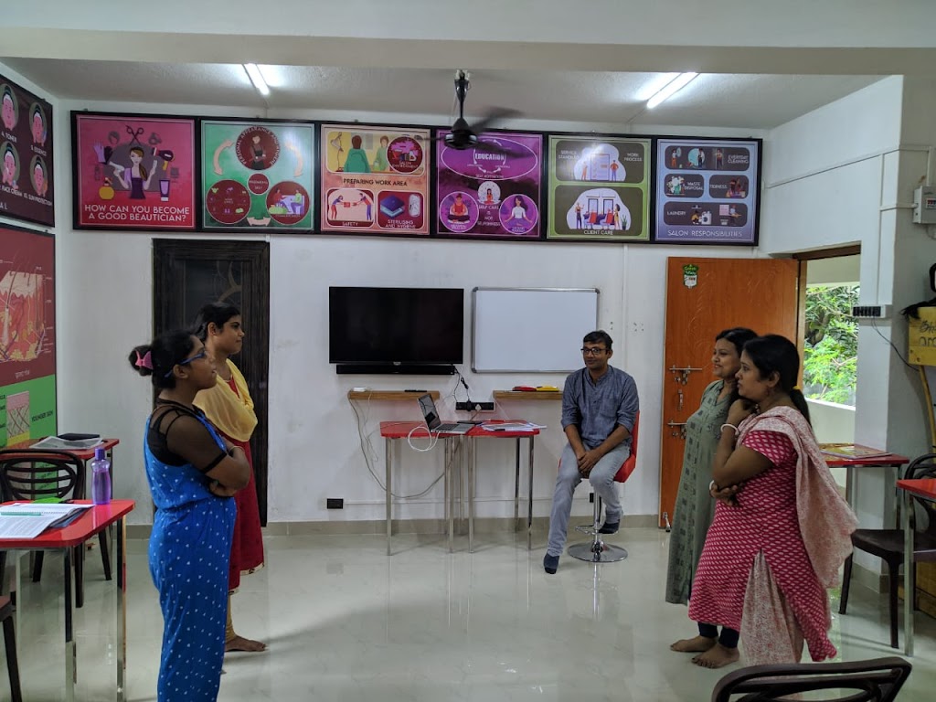 Labanya School Of Beauty