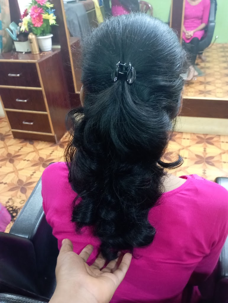 Butterfly Ever Looks Beauty Parlour