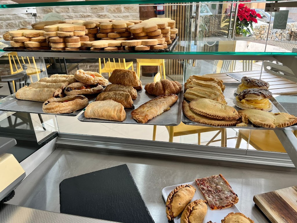 Forn Marti Soler-Pa i Pastisseria