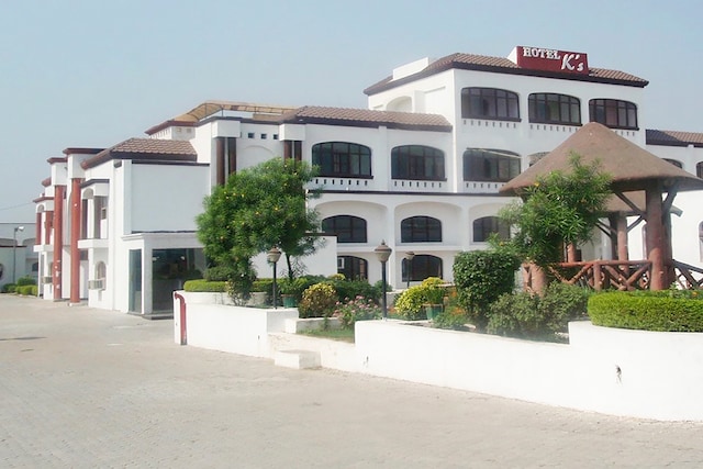Oyo Hotel K Town