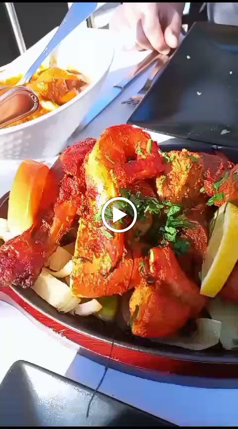 Restaurante Ali Tandoori — Videos
