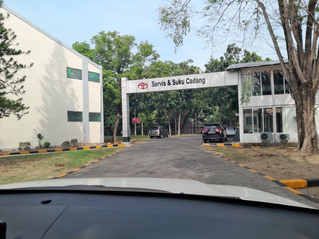 Bengkel resmi Toyota SIM Cepu