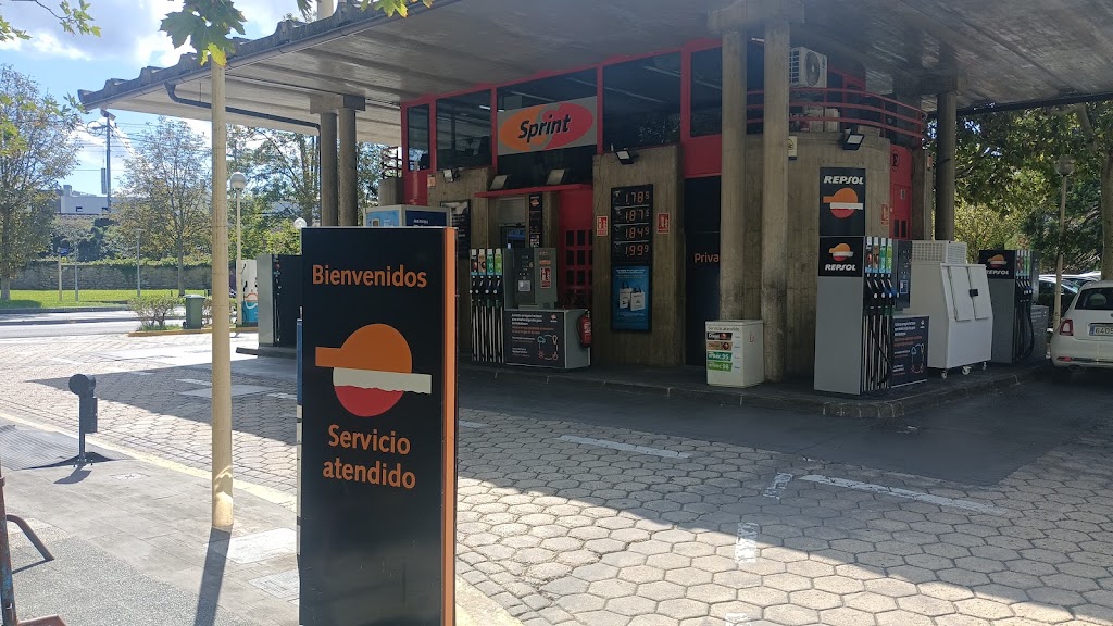Repsol - E.S. Portal de Castilla — Exterior