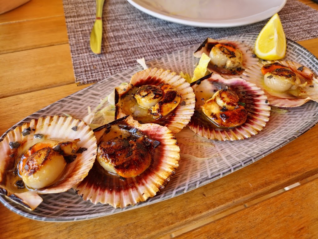 RESTAURANTE COLMAR — Comida y bebida