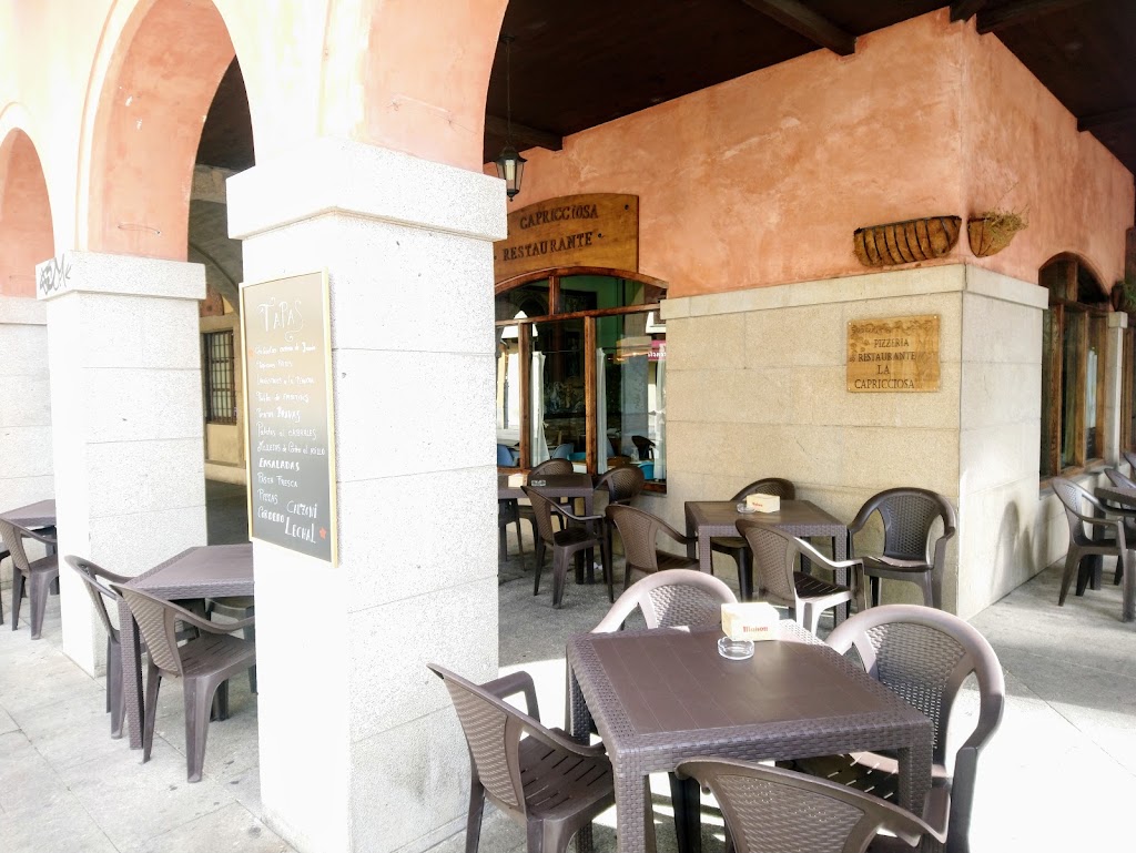 Pizzeria La Capricciosa — Ambiente
