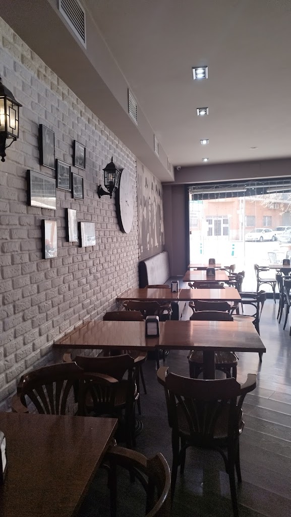 Bar Restaurant Cinema Cafe