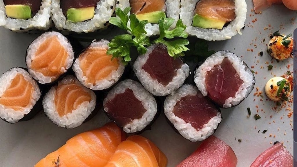 Izakaya fusion Sushi Bar | Santa Perpetua — Comida y bebida