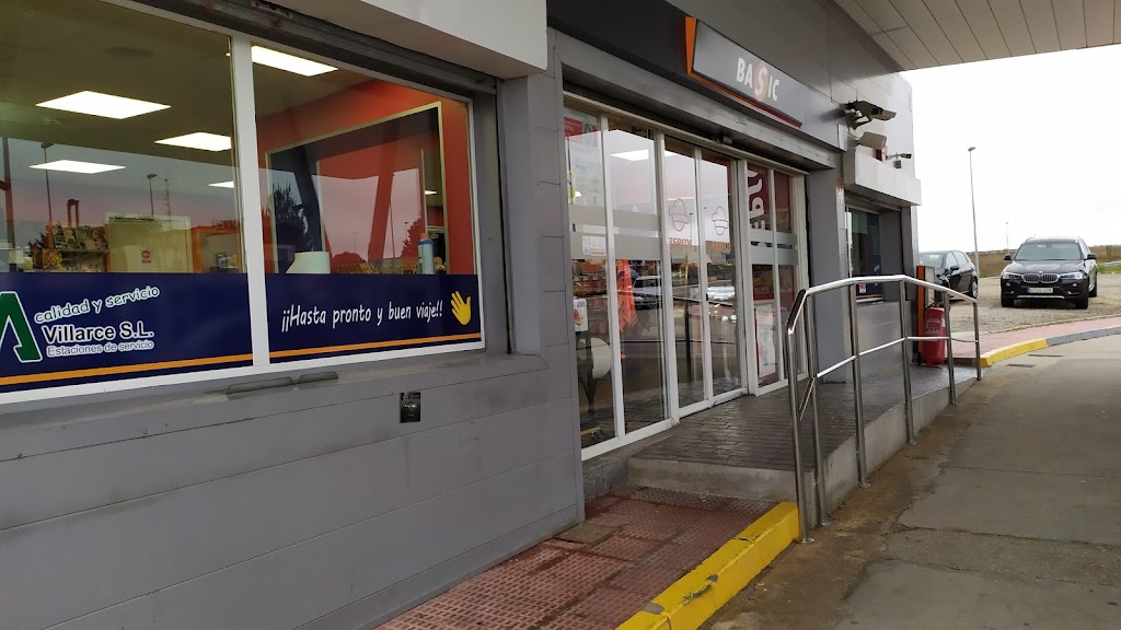 Estacion de Servicio Repsol — Exterior