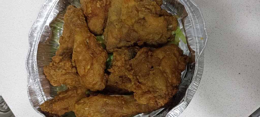 Pollo frito Arroyomolinos — Comida y bebida
