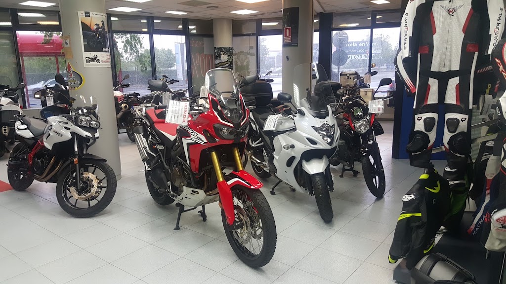 Montearribas Motor — Interior