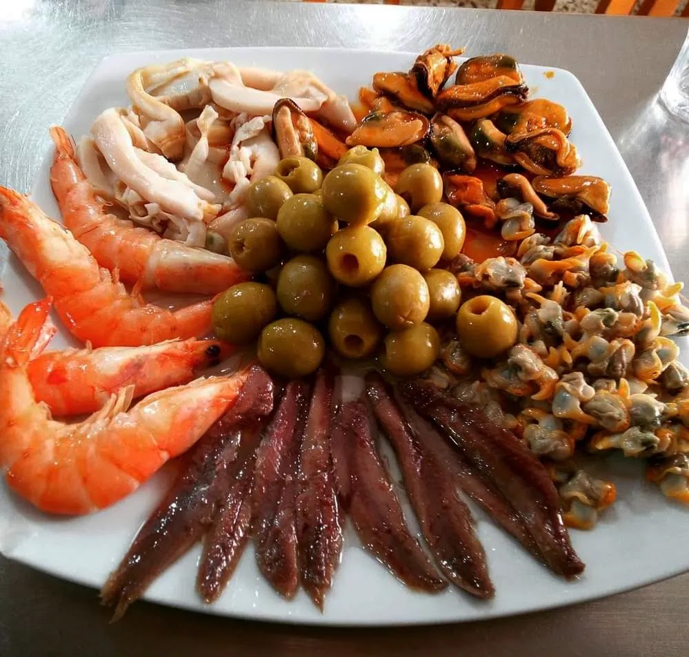 Bar L'Escala — Comida y bebida
