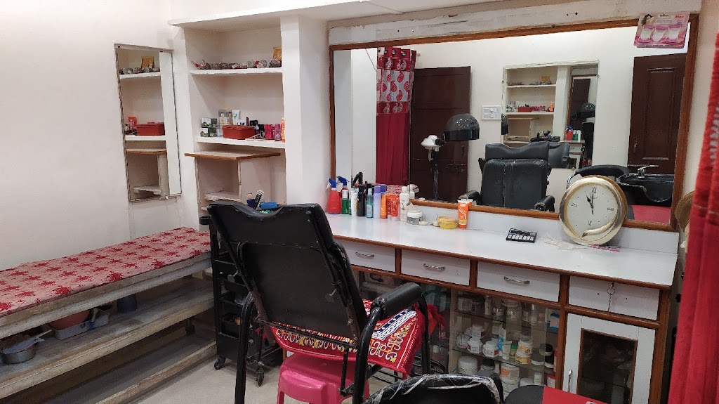 Silky Beauty Parlour