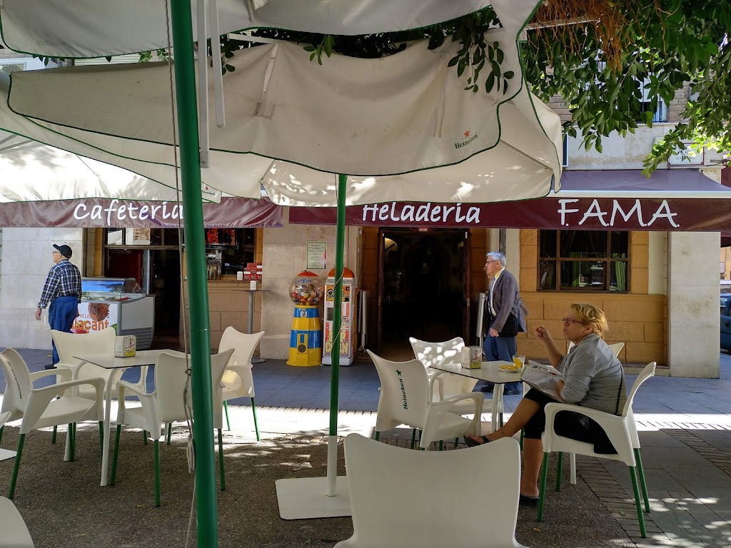 Cafeteria Taperia Fama