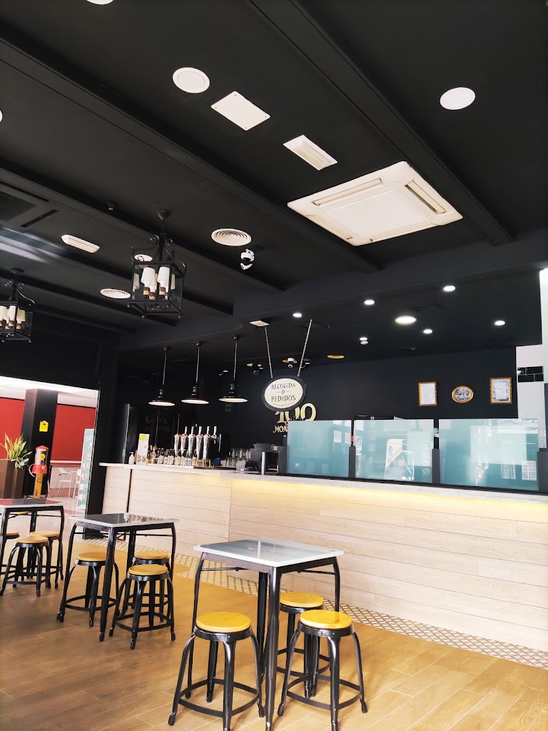 100 Montaditos - Vega Plaza — Ambiente